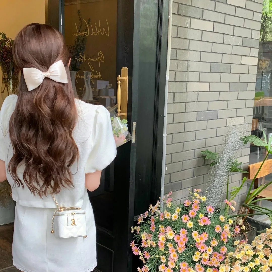 敌营十八年